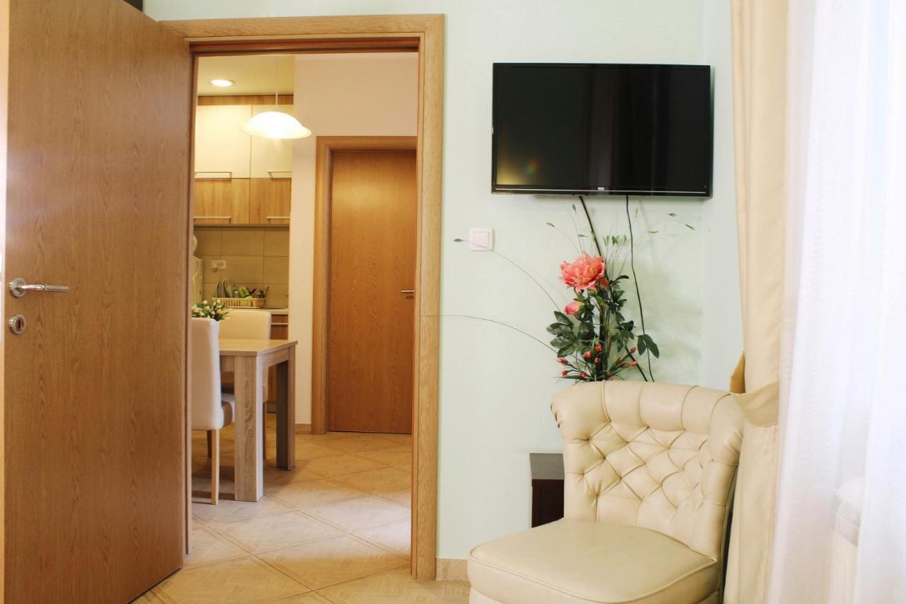 Apartments Paradisos Kragujevac Kültér fotó