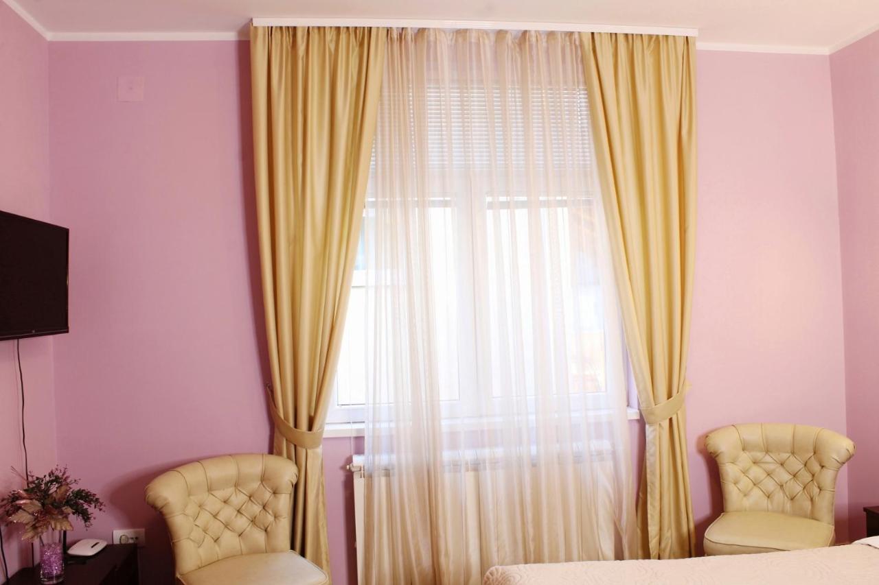 Apartments Paradisos Kragujevac Kültér fotó