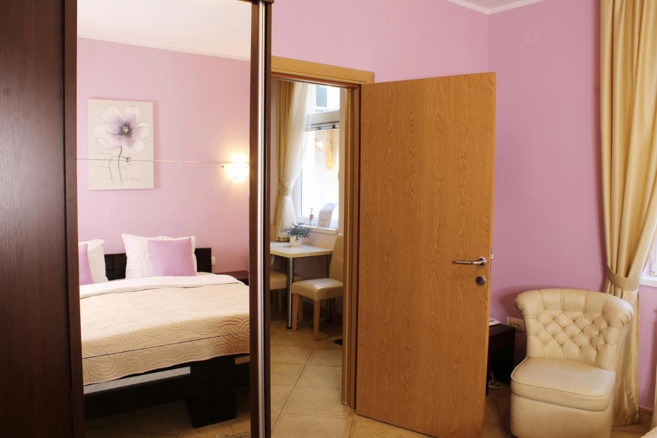 Apartments Paradisos Kragujevac Kültér fotó