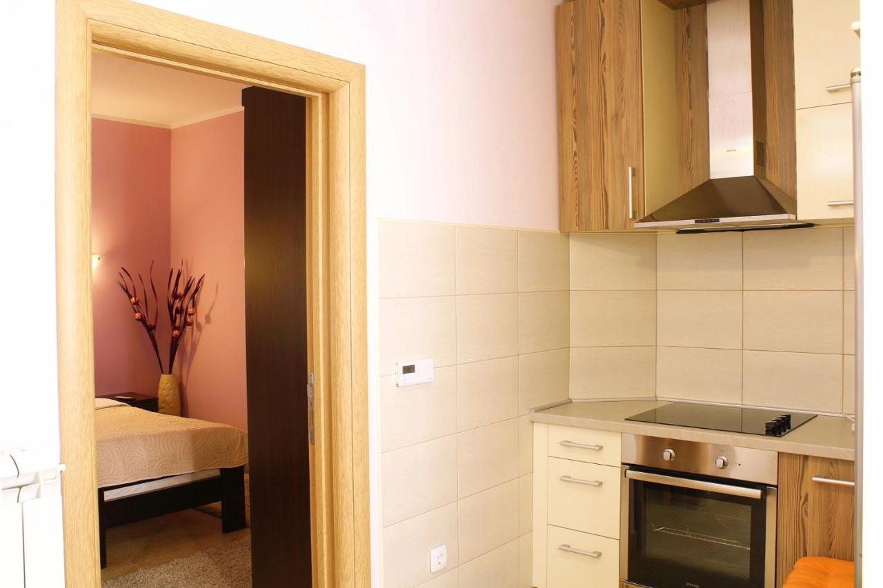 Apartments Paradisos Kragujevac Kültér fotó